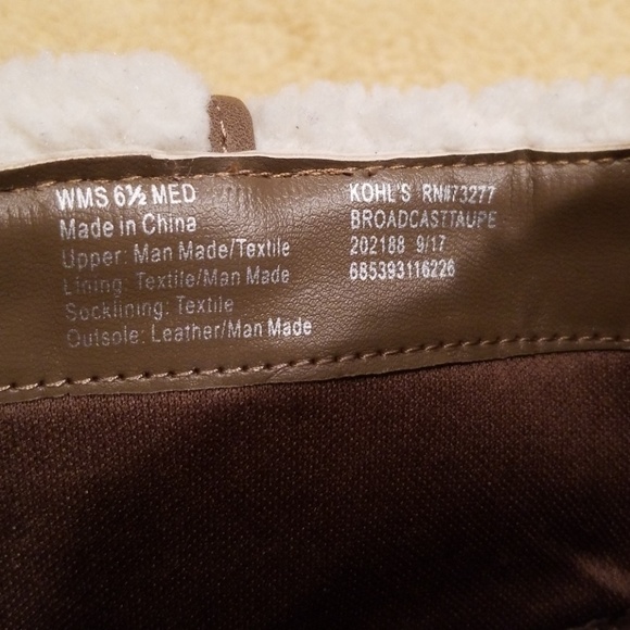 SO Taupe Broadcast Side Zip Booties in Size 6.5M - Picture 7 of 8